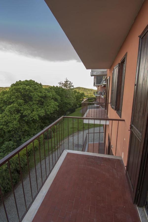 Bellavista Lake Apartment Pisano Екстер'єр фото